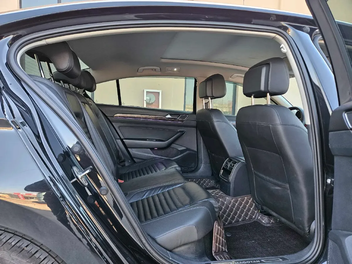 2019 Chevrolet Malibu XL 2.0T 241HP L4 9AT,autocango,china used car exporter,china ev exporter,chinese used car exporter,chinese used ev exporter