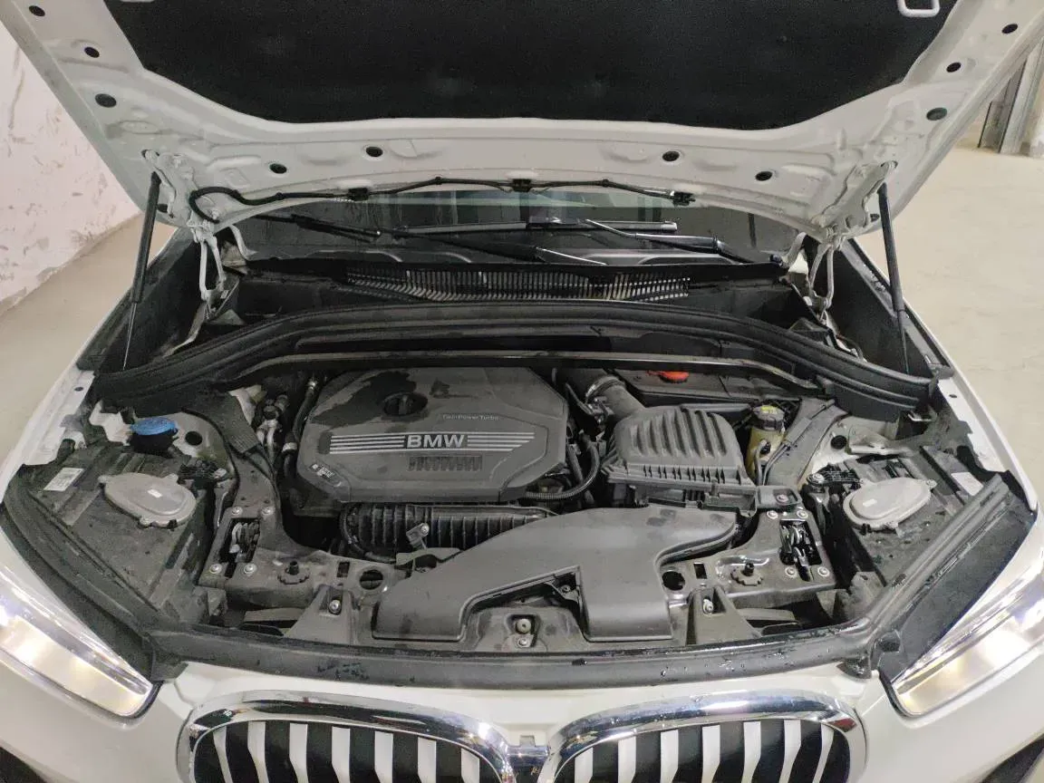 2021 BMW X1 1.5T 140HP L3 7DCT,autocango,china used car exporter,china ev exporter,chinese used car exporter,chinese used ev exporter