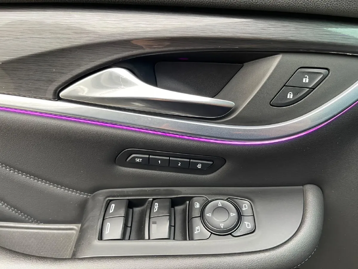 2020 Buick Enclave 2.0T 237HP L4 9AT,autocango,china used car exporter,china ev exporter,chinese used car exporter,chinese used ev exporter