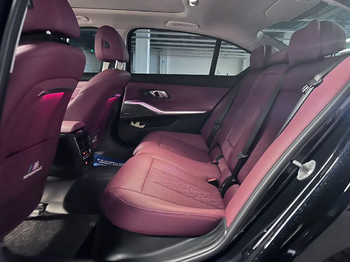 2025 BMW 3 Series 2.0T 245HP L4 8AT,autocango,china used car exporter,china ev exporter,chinese used car exporter,chinese used ev exporter