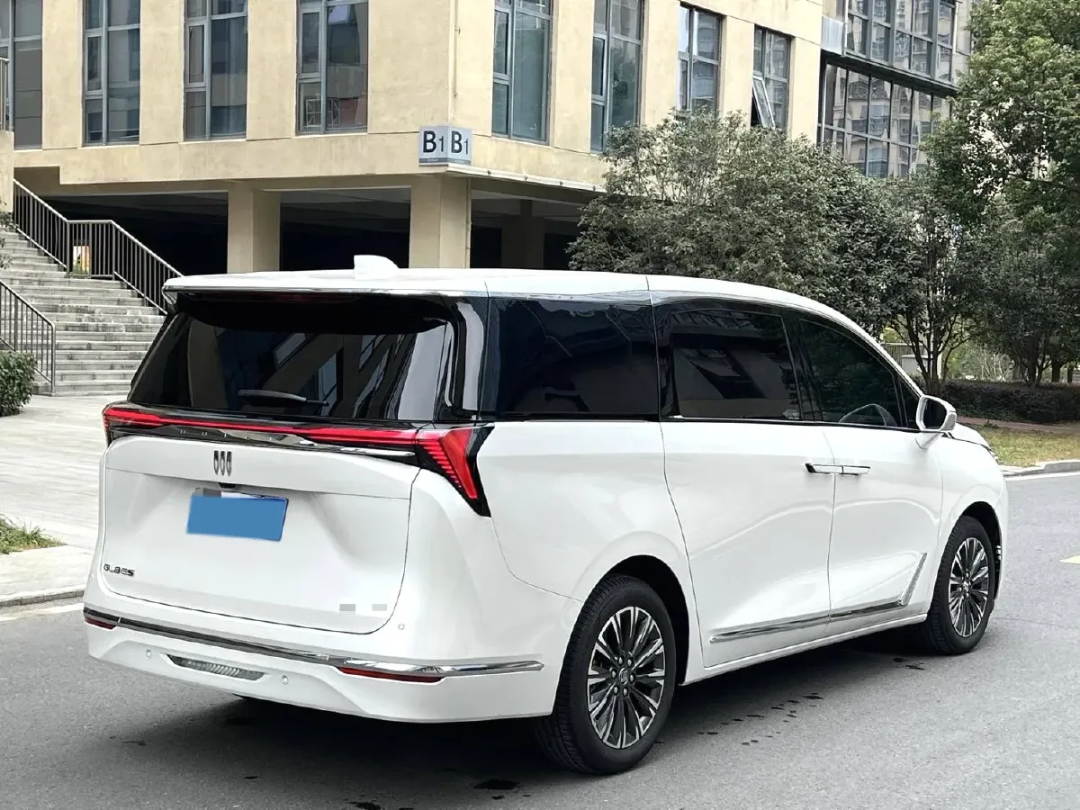 2025 Buick GL8 2.0T 237HP L4 9AT,autocango,china used car exporter,china ev exporter,chinese used car exporter,chinese used ev exporter