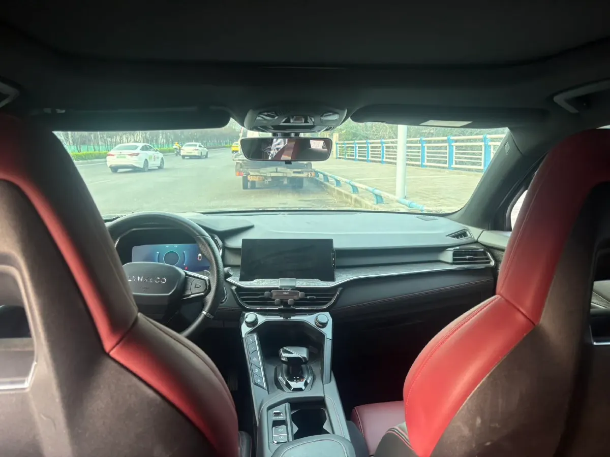 2020 LYNK&CO 06 1.5T 177HP L3 7DCT,autocango,china used car exporter,china ev exporter,chinese used car exporter,chinese used ev exporter