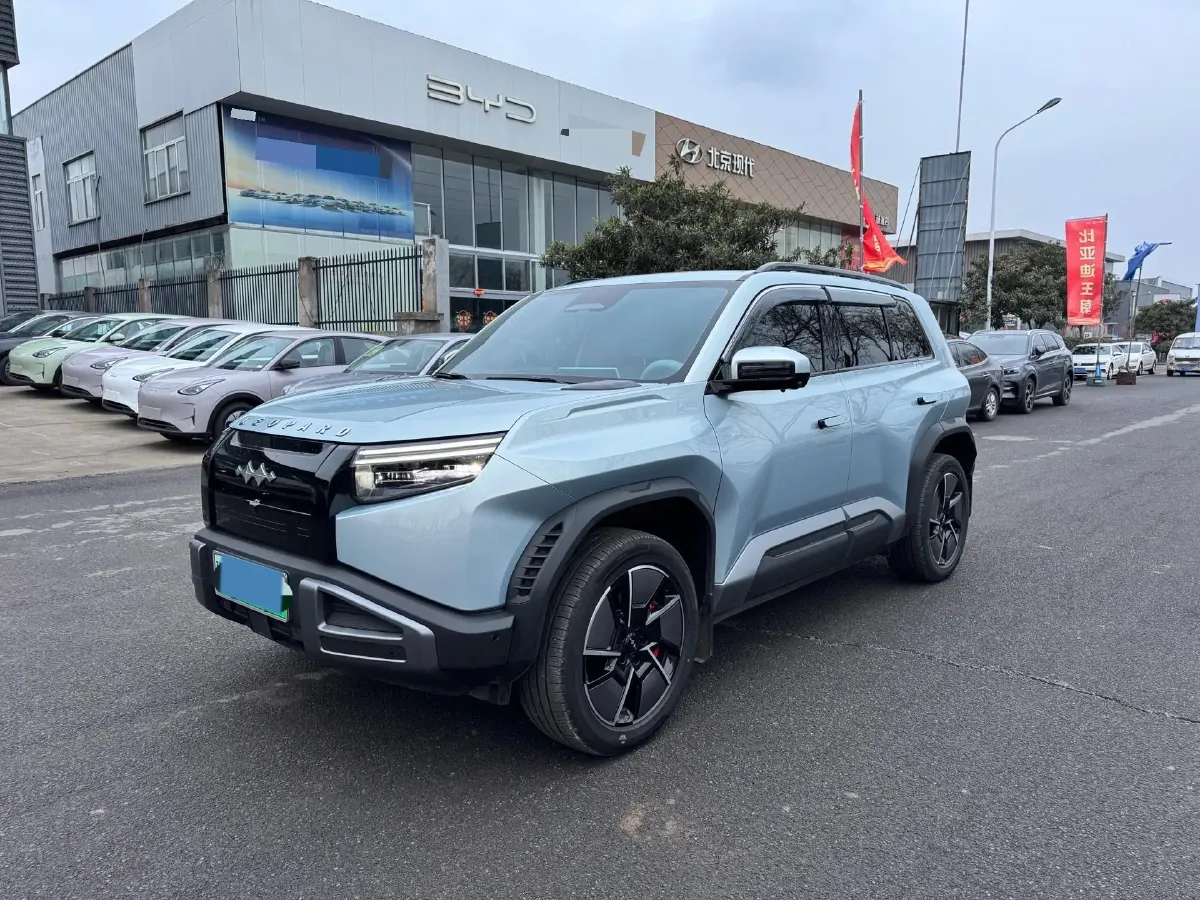 2025 FangChengBao Tai 3 BEV,autocango,china used car exporter,china ev exporter,chinese used car exporter,chinese used ev exporter