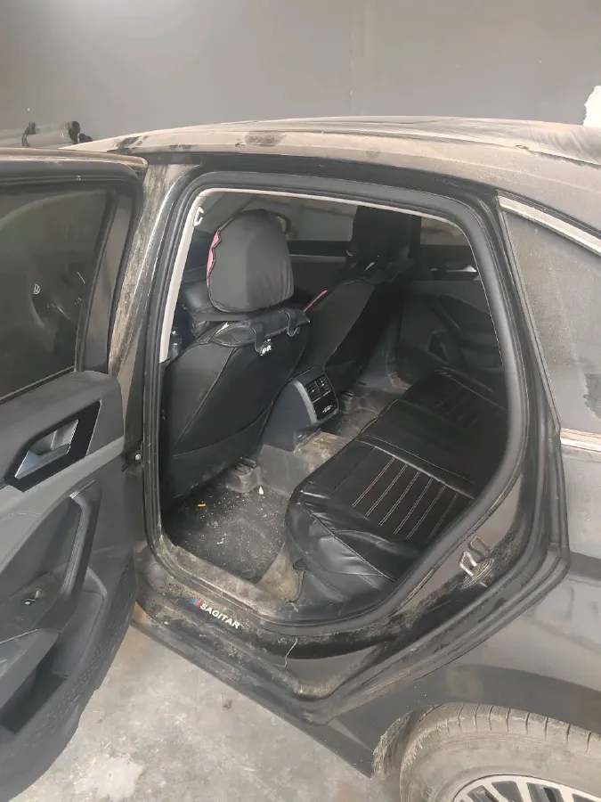 2021 Volkswagen Sagitar 1.2T 116HP L4 5MT,autocango,china used car exporter,china ev exporter,chinese used car exporter,chinese used ev exporter