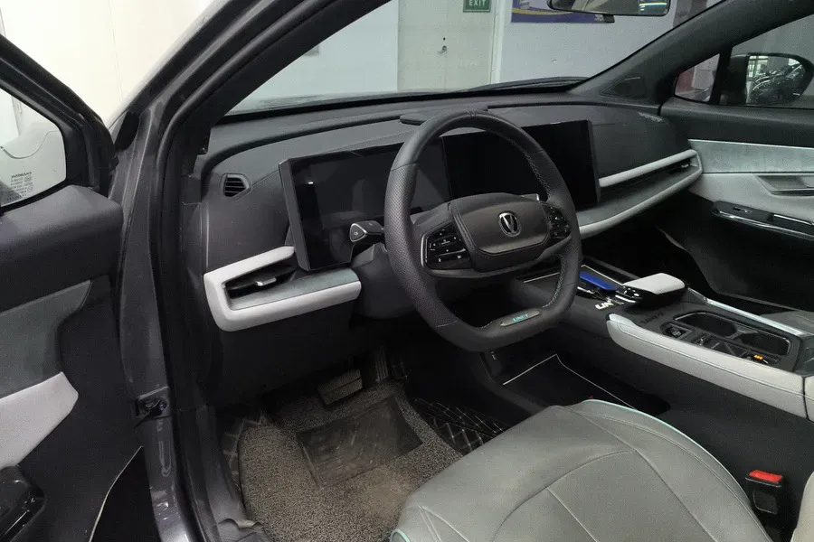 2023 ChangAn UNI-T 1.5T 188HP L4 7DCT,autocango,china used car exporter,china ev exporter,chinese used car exporter,chinese used ev exporter