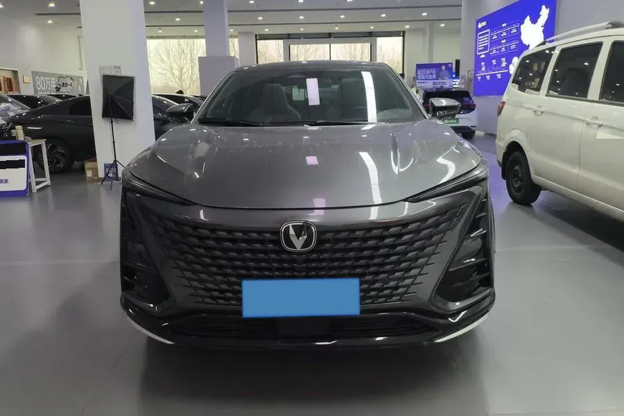 2023 ChangAn UNI-T 1.5T 188HP L4 7DCT,autocango,china used car exporter,china ev exporter,chinese used car exporter,chinese used ev exporter