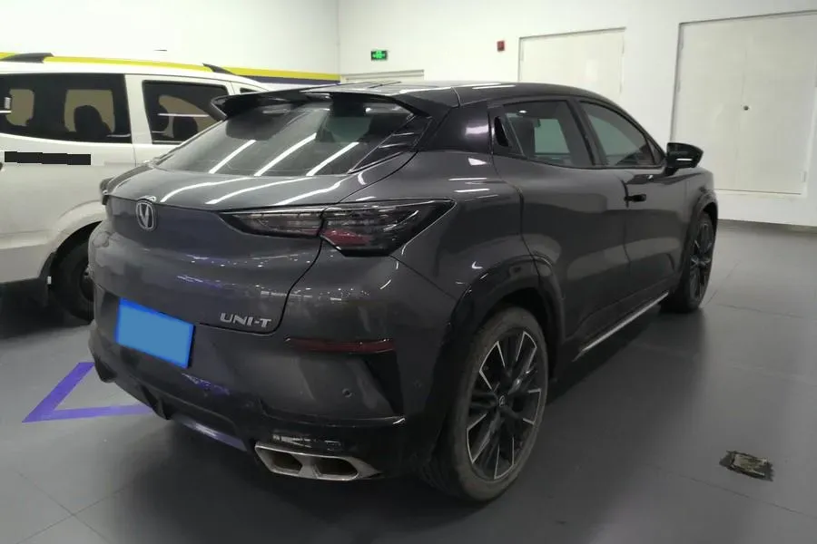 2023 ChangAn UNI-T 1.5T 188HP L4 7DCT,autocango,china used car exporter,china ev exporter,chinese used car exporter,chinese used ev exporter