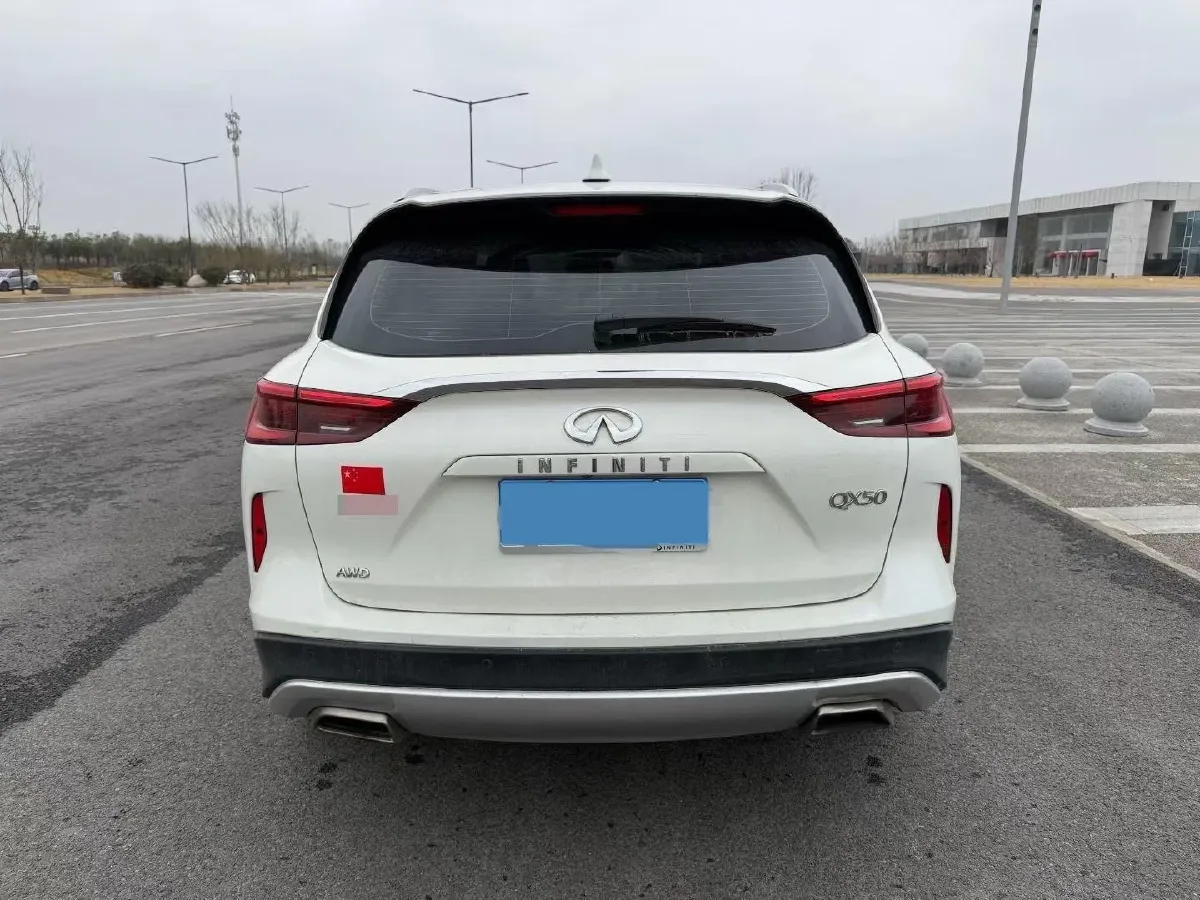 2018 Jeep Grand Commander 2.0T 265HP L4 9AT,autocango,china used car exporter,china ev exporter,chinese used car exporter,chinese used ev exporter