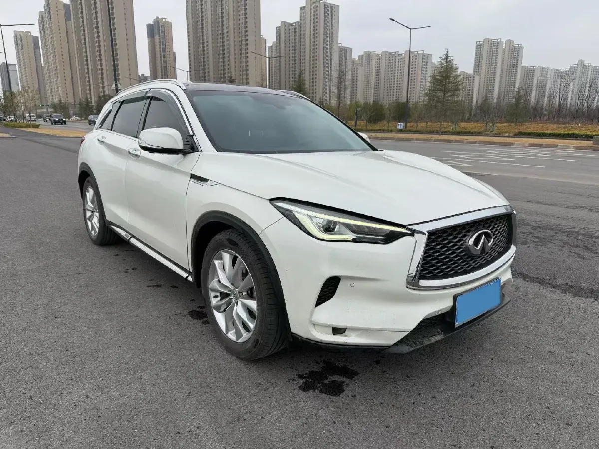 2018 Jeep Grand Commander 2.0T 265HP L4 9AT,autocango,china used car exporter,china ev exporter,chinese used car exporter,chinese used ev exporter