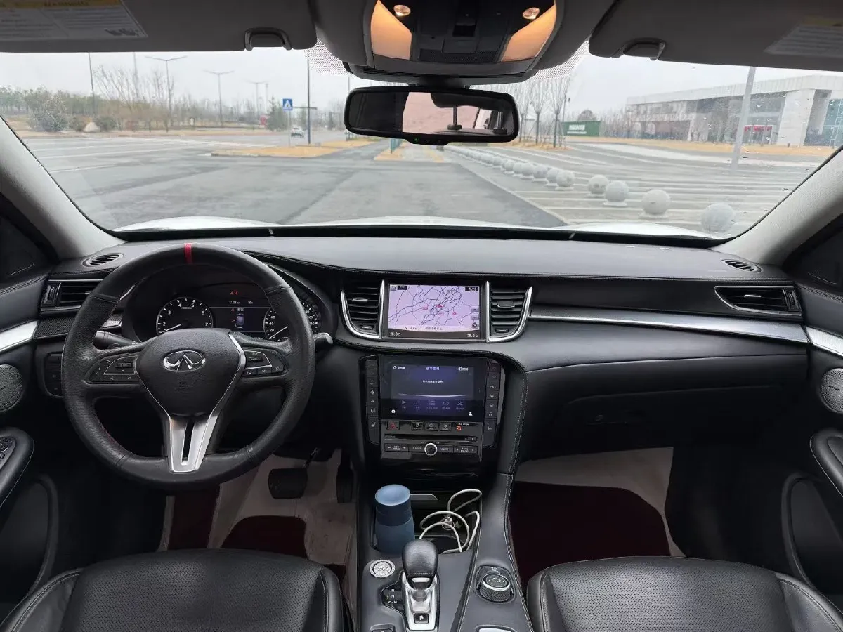 2018 Jeep Grand Commander 2.0T 265HP L4 9AT,autocango,china used car exporter,china ev exporter,chinese used car exporter,chinese used ev exporter