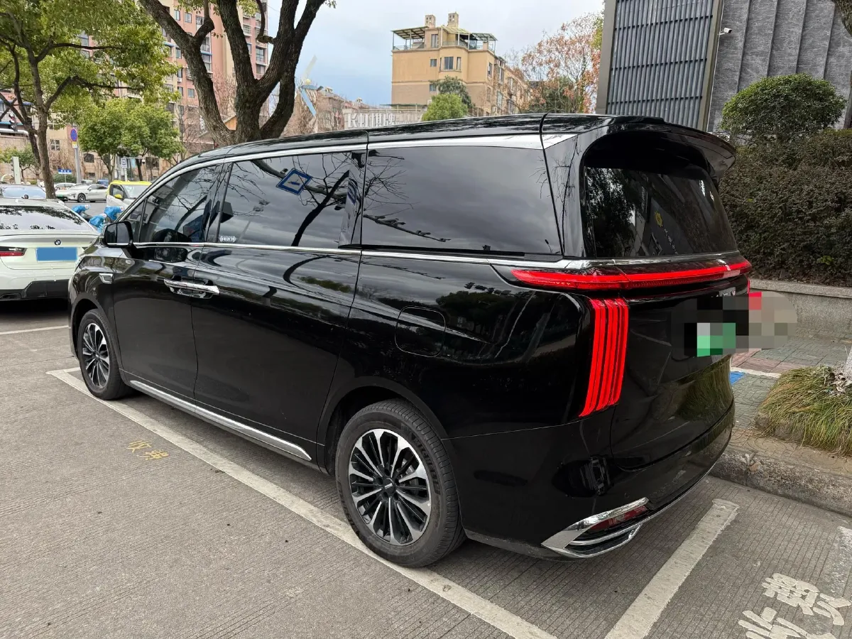 2024 Toyota Sienna 2.5L 189HP L4 E-CVT Hybrid,autocango,china used car exporter,china ev exporter,chinese used car exporter,chinese used ev exporter