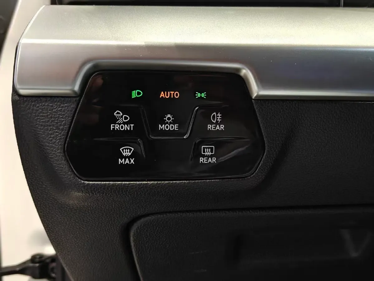 2023 Volkswagen Lamando 1.4T 150HP L4 7DCT,autocango,china used car exporter,china ev exporter,chinese used car exporter,chinese used ev exporter