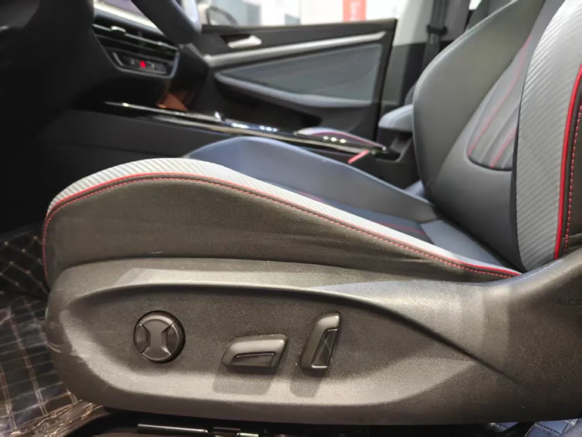 2023 Volkswagen Lamando 1.4T 150HP L4 7DCT,autocango,china used car exporter,china ev exporter,chinese used car exporter,chinese used ev exporter