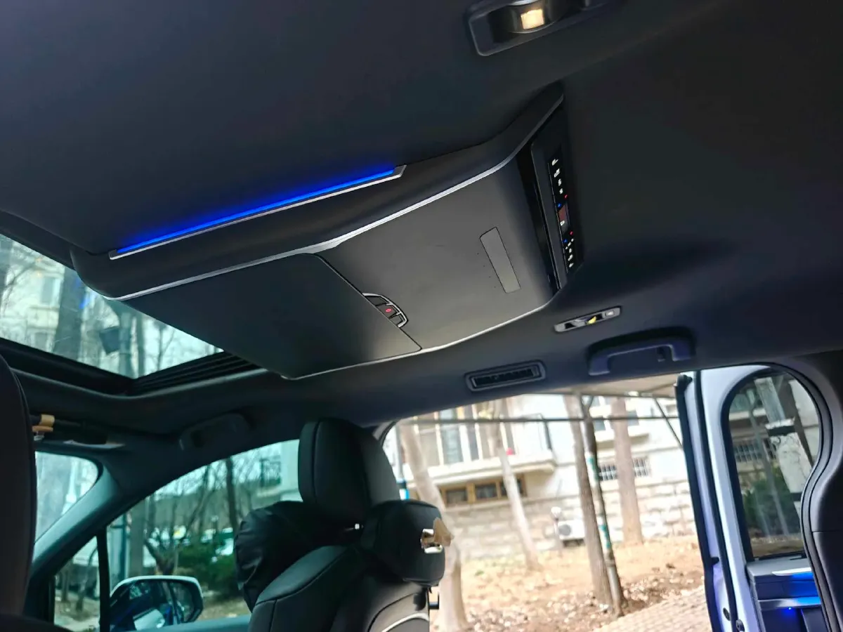 2024 Toyota Sienna 2.5L 189HP L4 E-CVT Hybrid,autocango,china used car exporter,china ev exporter,chinese used car exporter,chinese used ev exporter