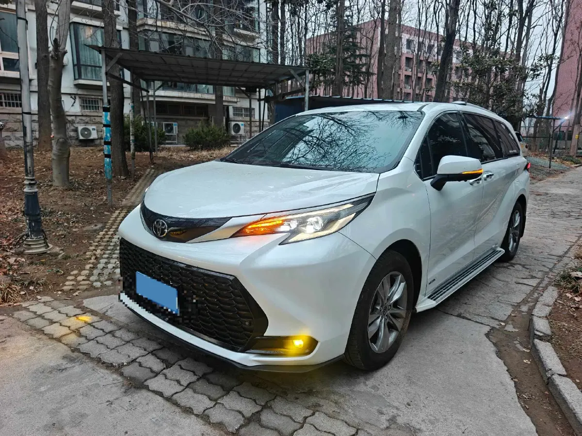 2024 Toyota Sienna 2.5L 189HP L4 E-CVT Hybrid,autocango,china used car exporter,china ev exporter,chinese used car exporter,chinese used ev exporter