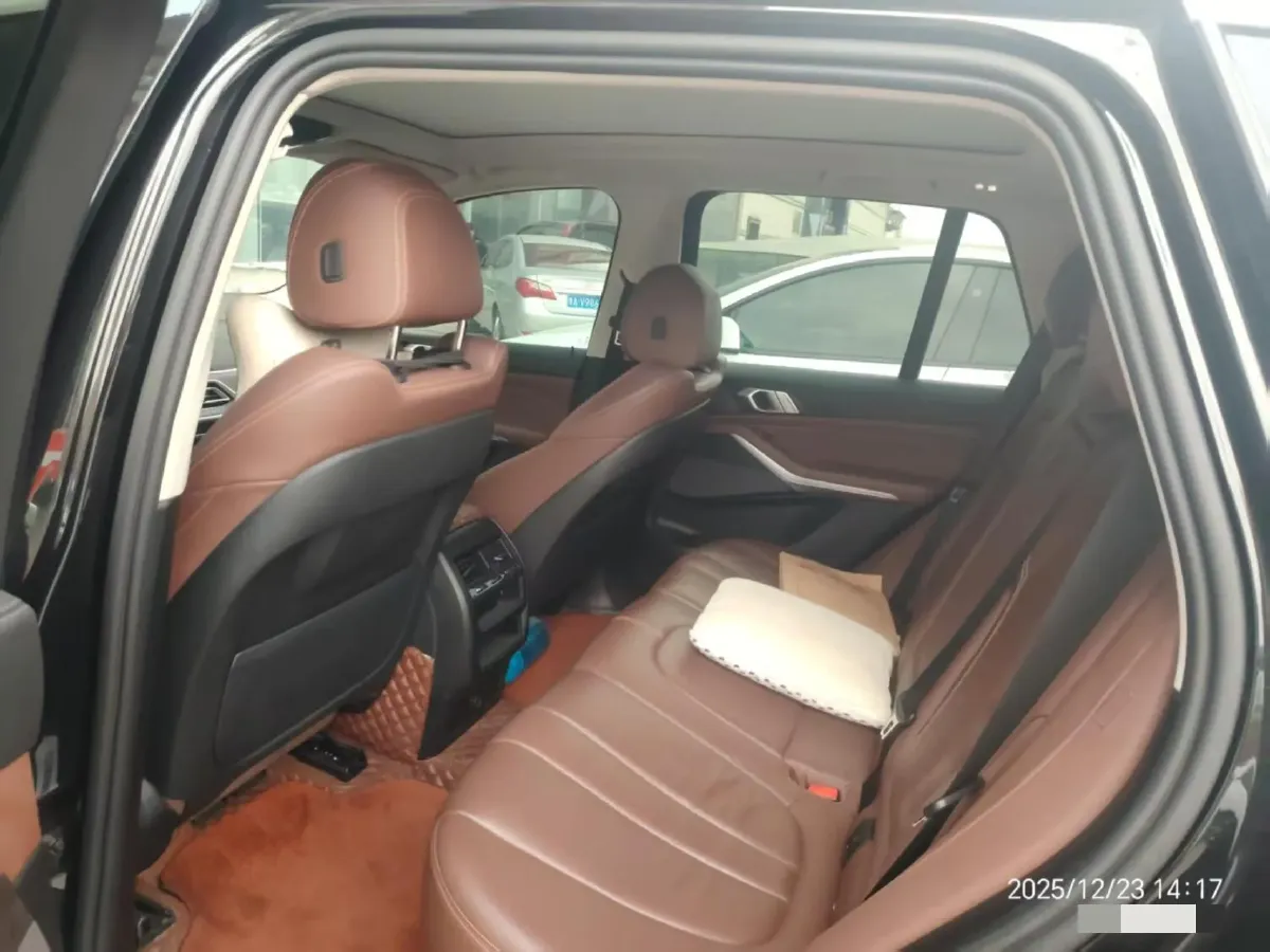 2022 BMW X5 3.0T 340HP L6 8AT,autocango,china used car exporter,china ev exporter,chinese used car exporter,chinese used ev exporter