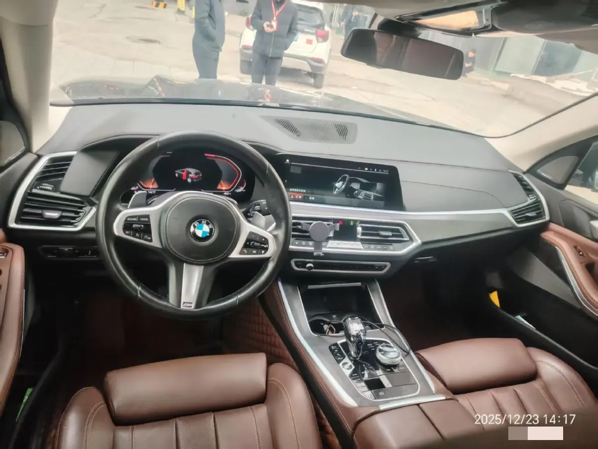 2022 BMW X5 3.0T 340HP L6 8AT,autocango,china used car exporter,china ev exporter,chinese used car exporter,chinese used ev exporter