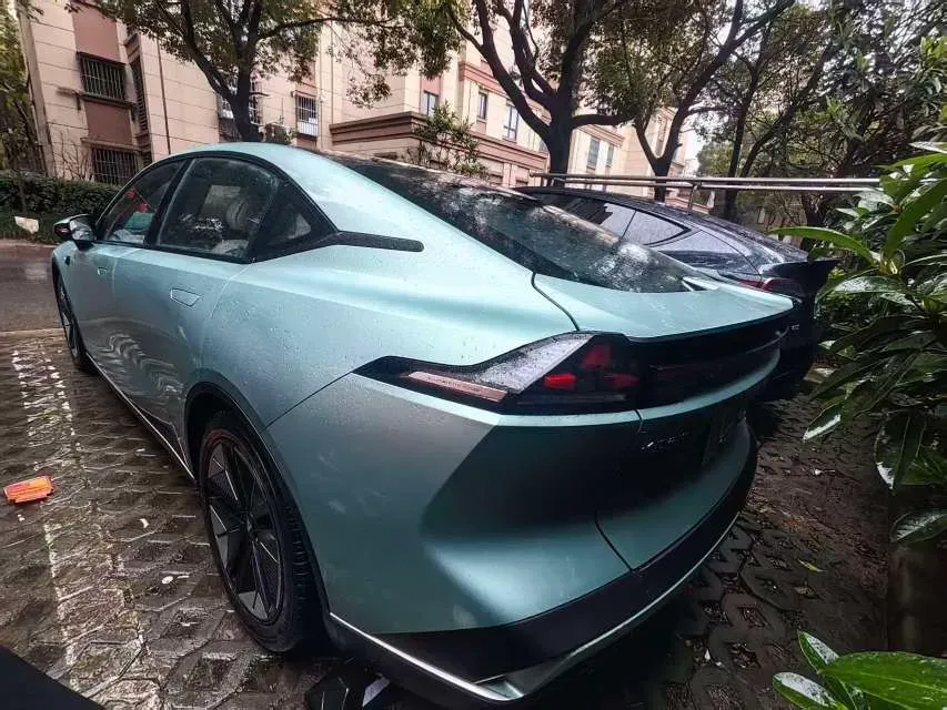 2022 DongFeng Forthing LingZhi EV BEV 68.4KWH,autocango,china used car exporter,china ev exporter,chinese used car exporter,chinese used ev exporter