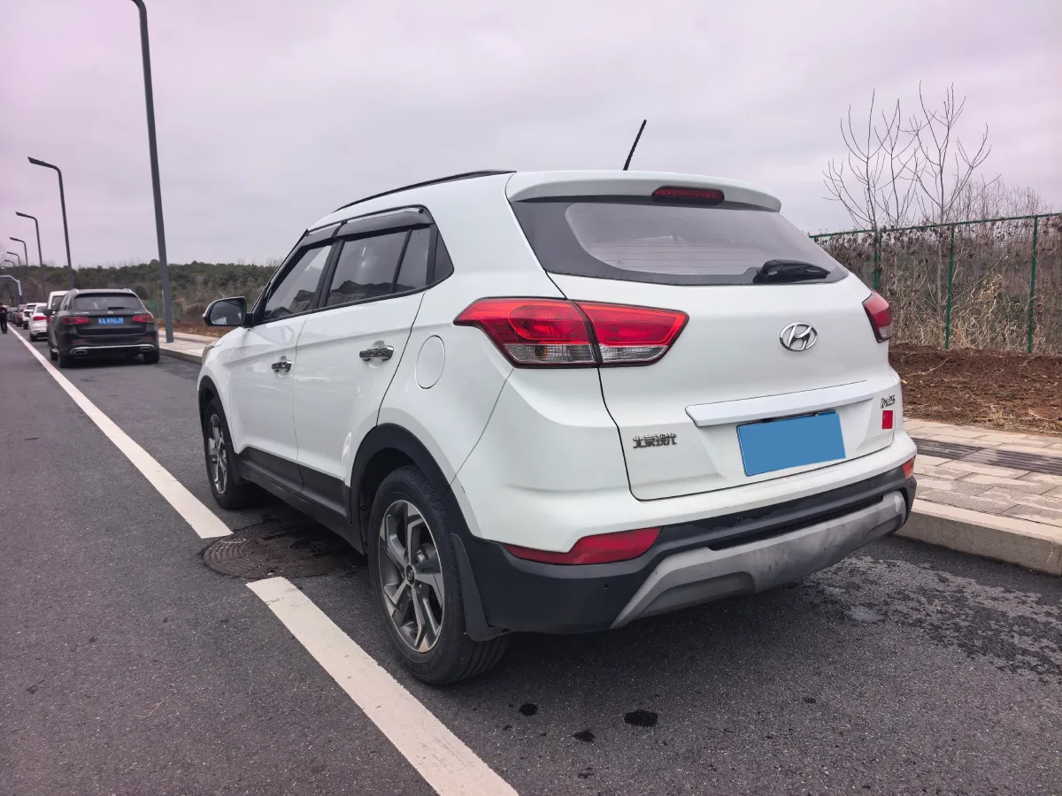 2015 Hyundai ix25 1.6L 125HP L4 6AT,autocango,china used car exporter,china ev exporter,chinese used car exporter,chinese used ev exporter