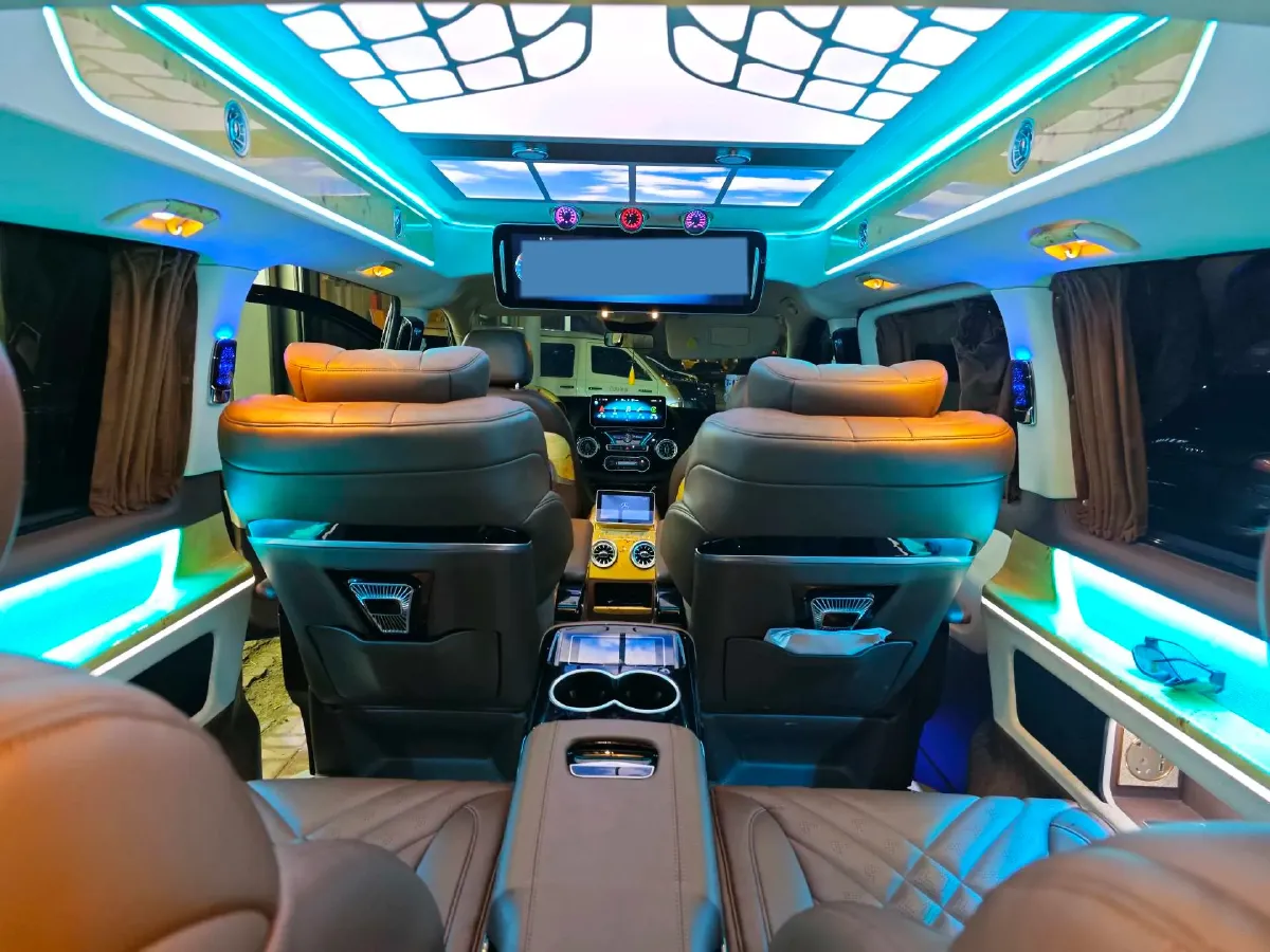 2021 Mercedes-Benz Vito 2.0T 211HP L4 9AT,autocango,china used car exporter,china ev exporter,chinese used car exporter,chinese used ev exporter