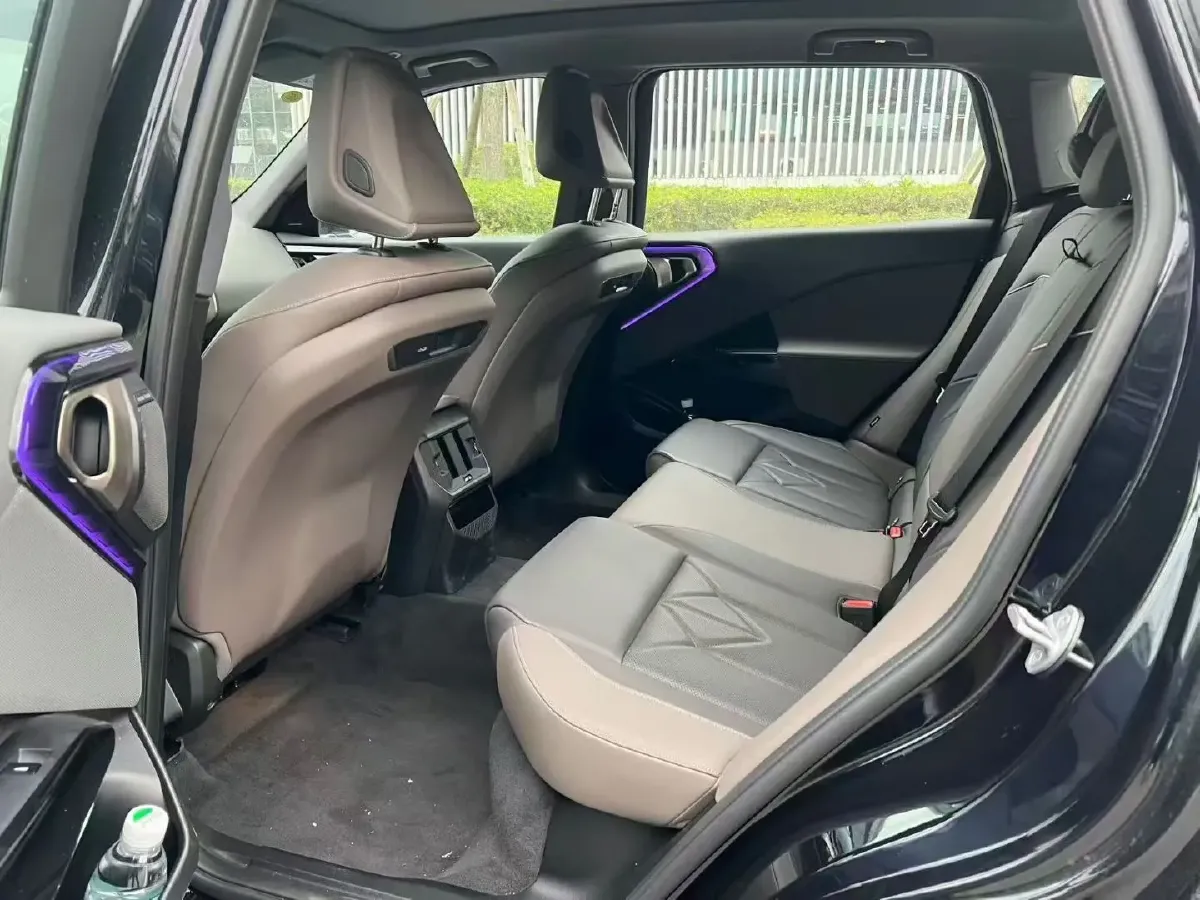 2025 BMW X3 2.0T 258HP L4 8AT,autocango,china used car exporter,china ev exporter,chinese used car exporter,chinese used ev exporter