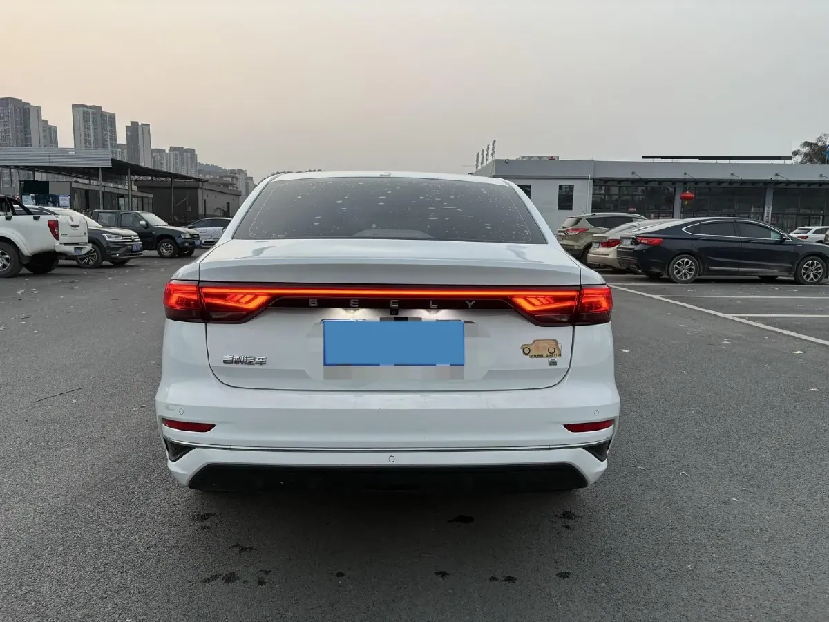 2022 Geely Emgrand 1.5L 114HP L4 CVT,autocango,china used car exporter,china ev exporter,chinese used car exporter,chinese used ev exporter