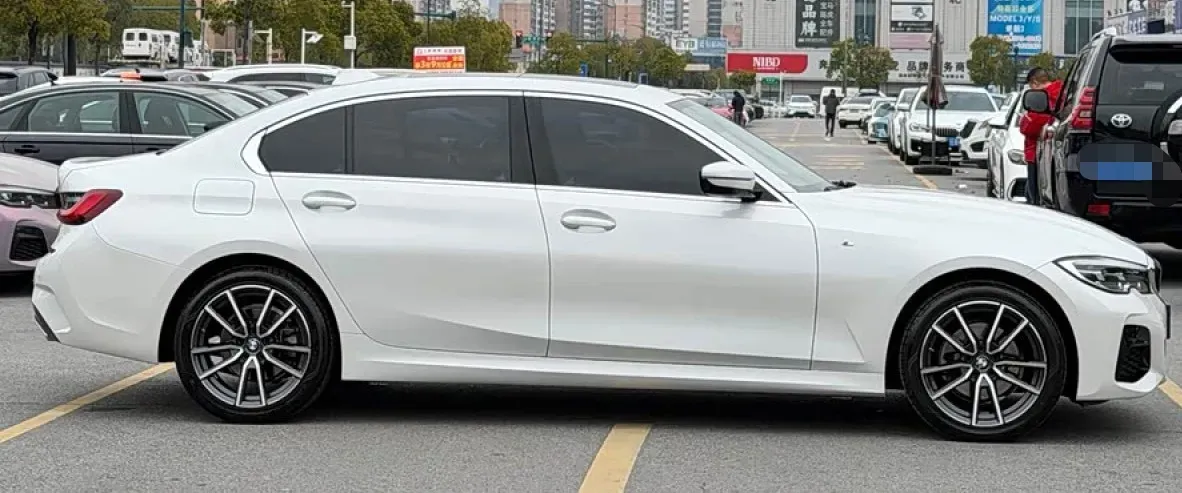 2021 BMW 3 Series 2.0T 156HP L4 8AT,autocango,china used car exporter,china ev exporter,chinese used car exporter,chinese used ev exporter