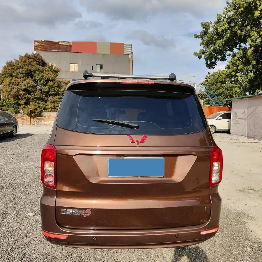 2021 WuLing HongGuang 1.5L 99HP L4 6MT,autocango,china used car exporter,china ev exporter,chinese used car exporter,chinese used ev exporter