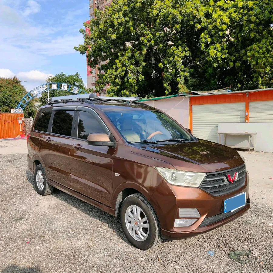2021 WuLing HongGuang 1.5L 99HP L4 6MT,autocango,china used car exporter,china ev exporter,chinese used car exporter,chinese used ev exporter
