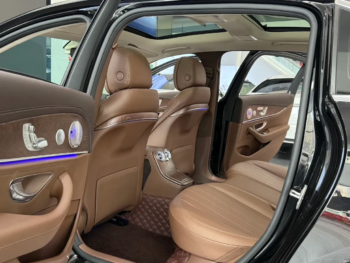 2021 Mercedes-Benz E Class 2.0T 258HP L4 9AT,autocango,china used car exporter,china ev exporter,chinese used car exporter,chinese used ev exporter