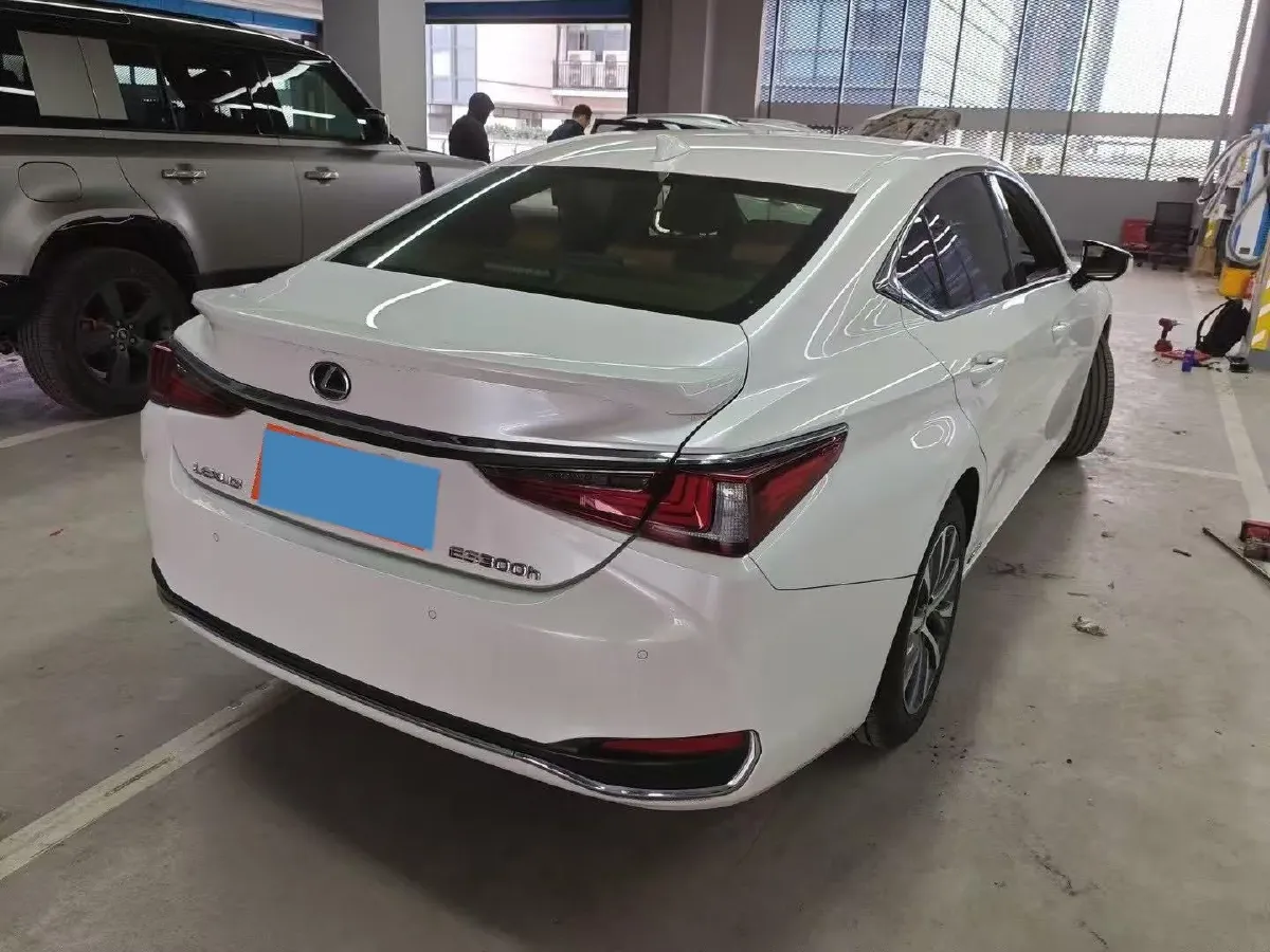 2020 Lexus ES 2.5L 178HP L4 E-CVT Hybrid,autocango,china used car exporter,china ev exporter,chinese used car exporter,chinese used ev exporter