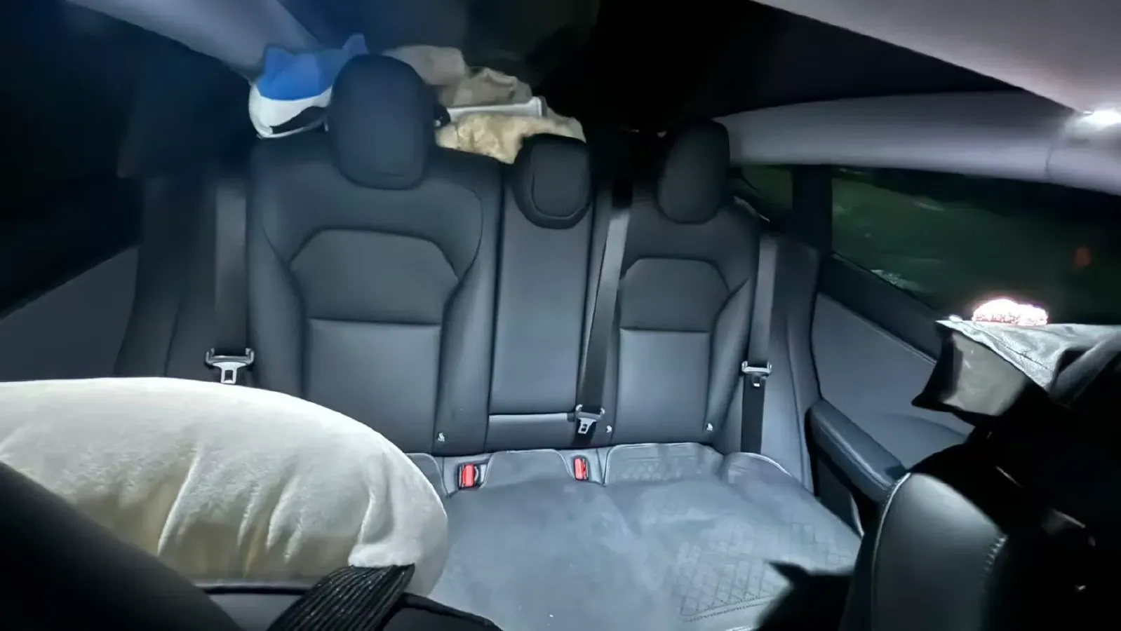 2025 Tesla Model 3 BEV,autocango,china used car exporter,china ev exporter,chinese used car exporter,chinese used ev exporter