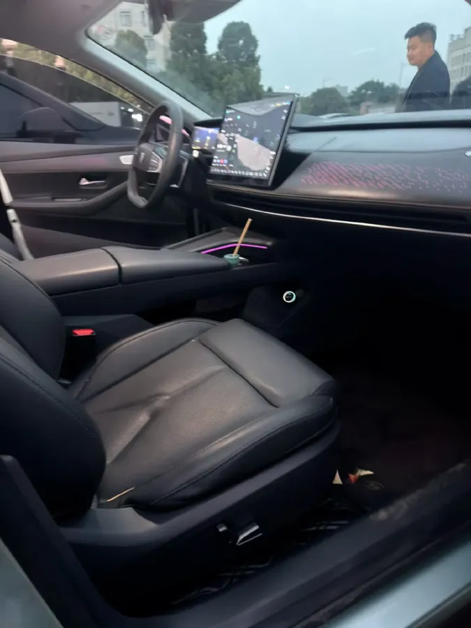 2022 DongFeng Forthing LingZhi EV BEV 68.4KWH,autocango,china used car exporter,china ev exporter,chinese used car exporter,chinese used ev exporter