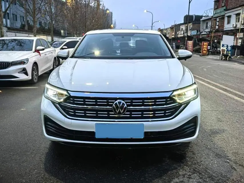 2023 Volkswagen Sagitar 1.4T 150HP L4 7DCT,autocango,china used car exporter,china ev exporter,chinese used car exporter,chinese used ev exporter