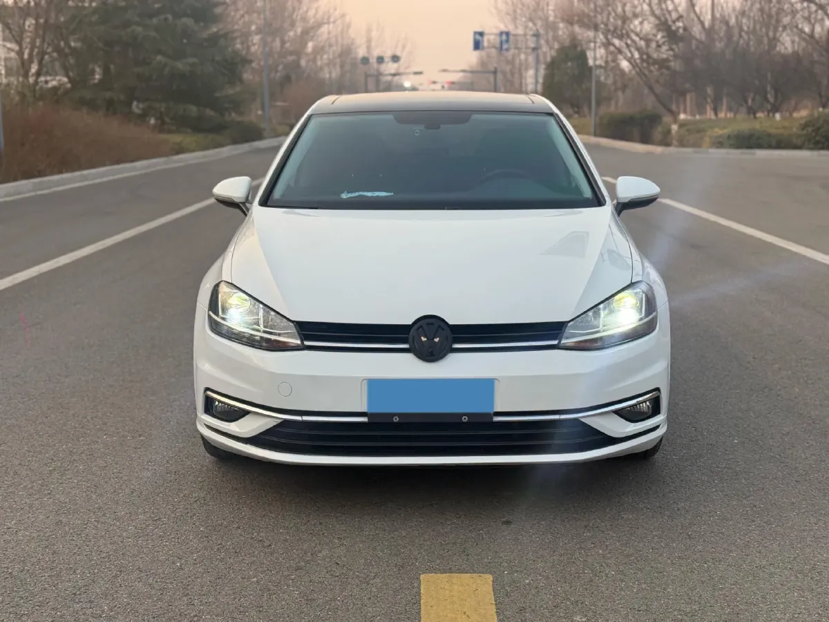 2019 Brilliance Auto V7 1.8T 231HP L4 7DCT,autocango,china used car exporter,china ev exporter,chinese used car exporter,chinese used ev exporter