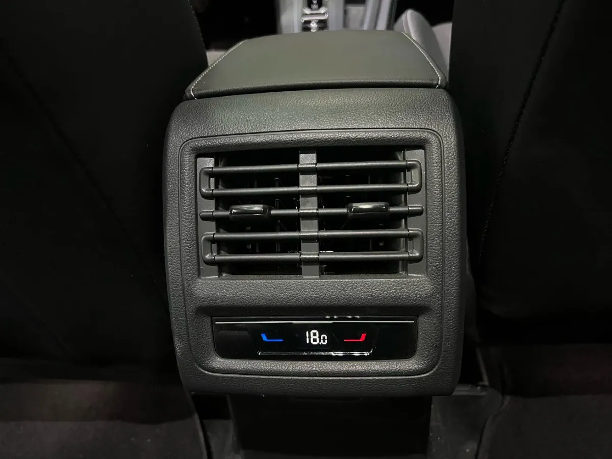 2021 Volkswagen Golf 1.4T 150HP L4 7DCT,autocango,china used car exporter,china ev exporter,chinese used car exporter,chinese used ev exporter