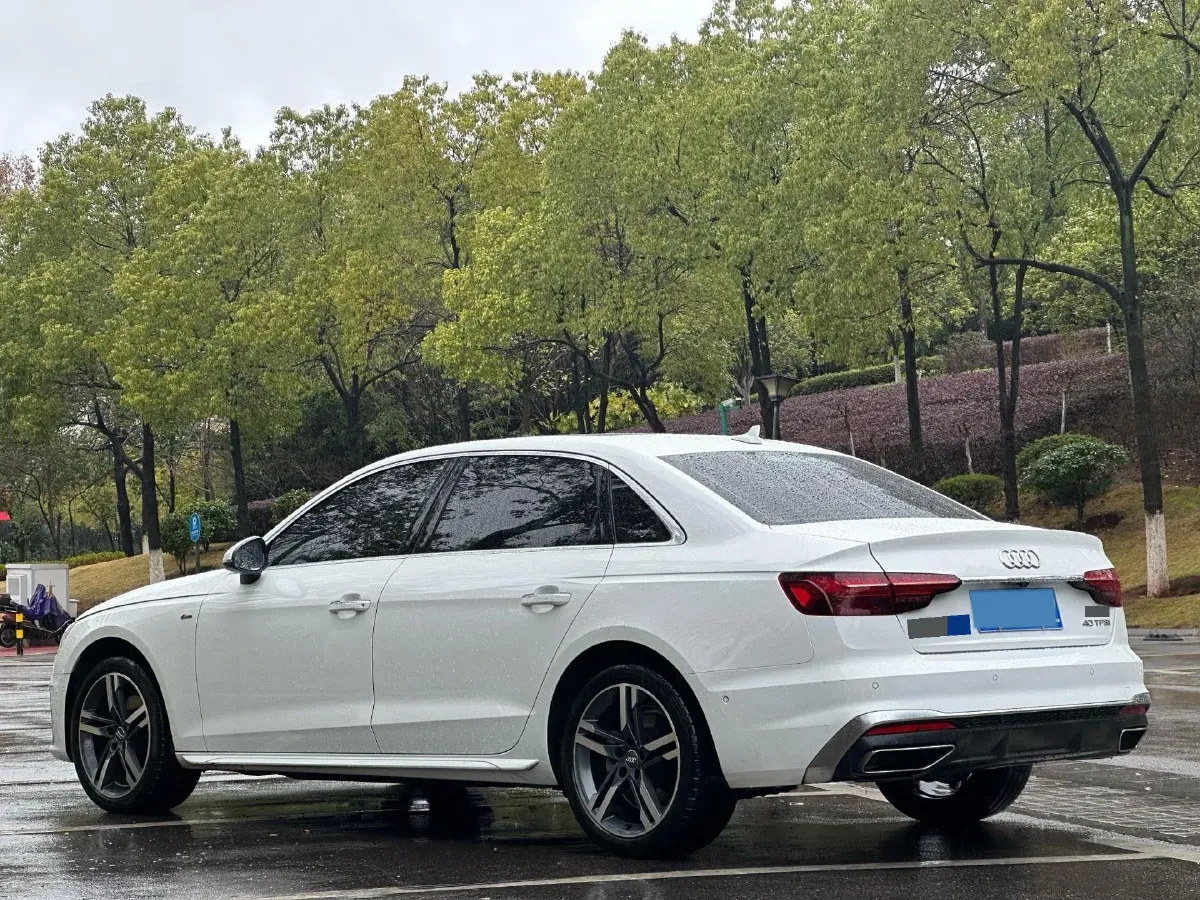 2020 Audi A4L 2.0T 190HP L4 7DCT,autocango,china used car exporter,china ev exporter,chinese used car exporter,chinese used ev exporter