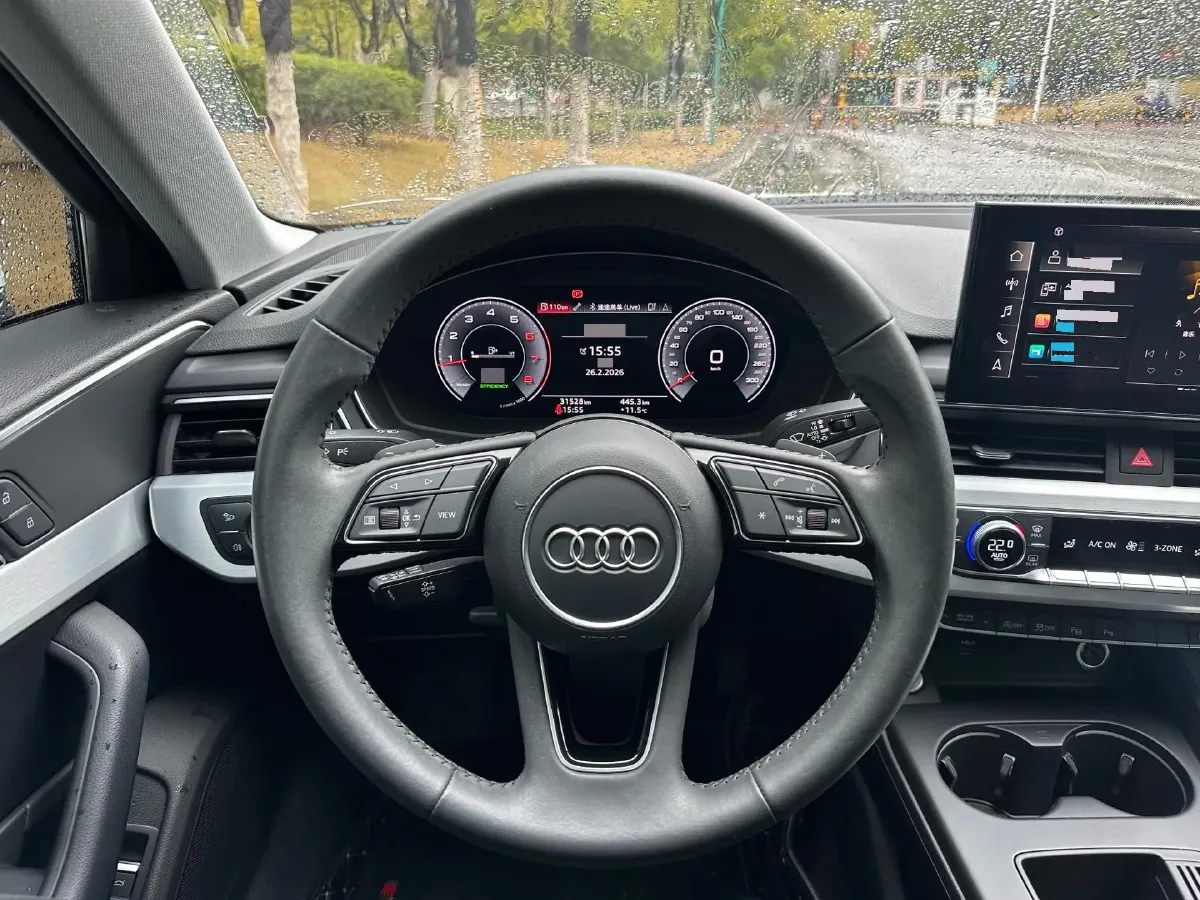 2020 Audi A4L 2.0T 190HP L4 7DCT,autocango,china used car exporter,china ev exporter,chinese used car exporter,chinese used ev exporter