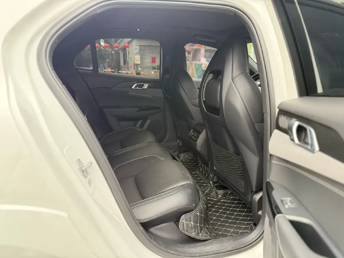 2022 LYNK&CO 02 Hatchback 2.0T 190HP L4 7DCT,autocango,china used car exporter,china ev exporter,chinese used car exporter,chinese used ev exporter