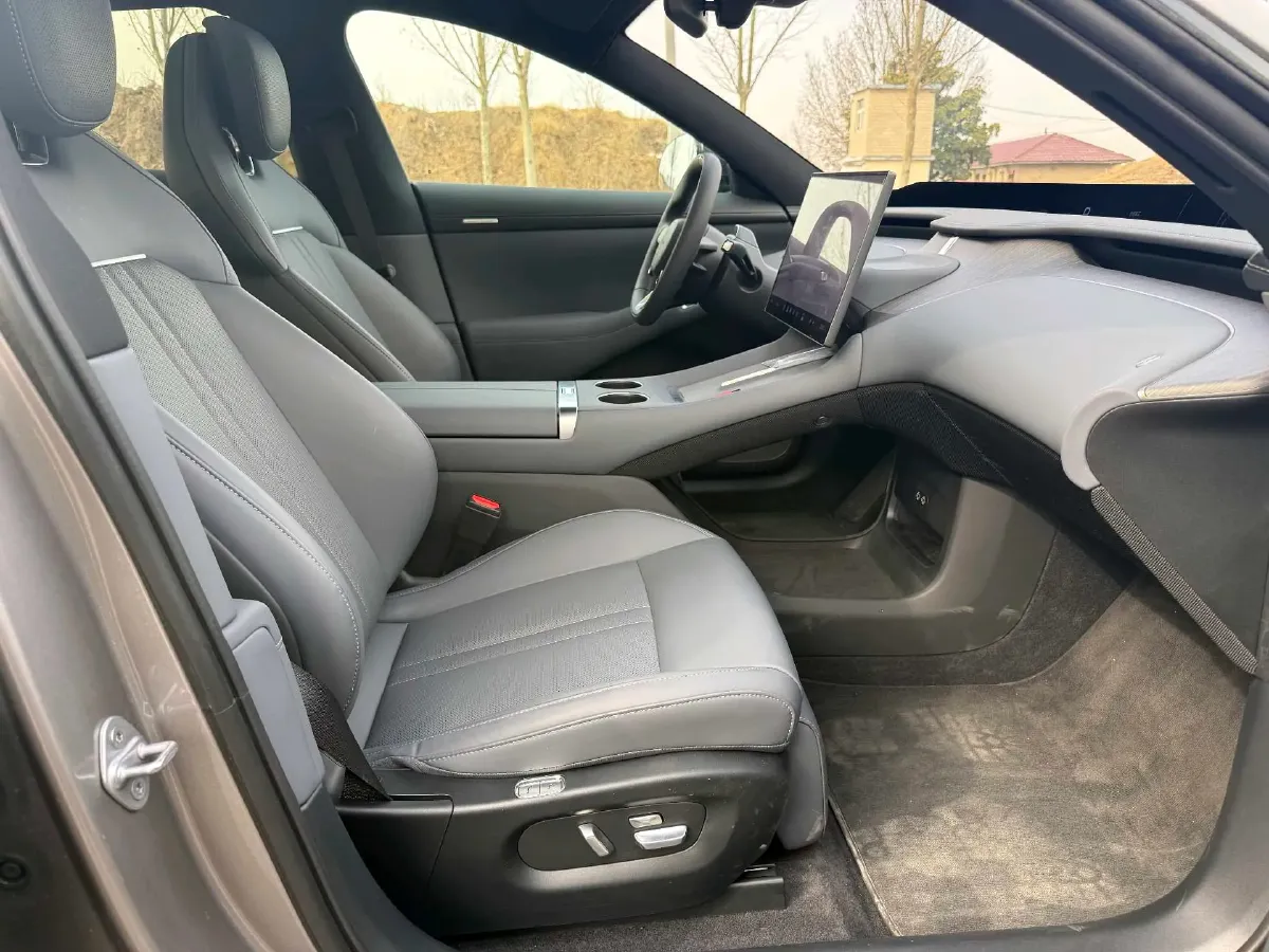 2025 MI YU7 BEV 96.3KWH,autocango,china used car exporter,china ev exporter,chinese used car exporter,chinese used ev exporter