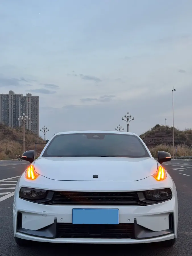 2018 Toyota C-HR 2.0L 171HP L4 CVT,autocango,china used car exporter,china ev exporter,chinese used car exporter,chinese used ev exporter