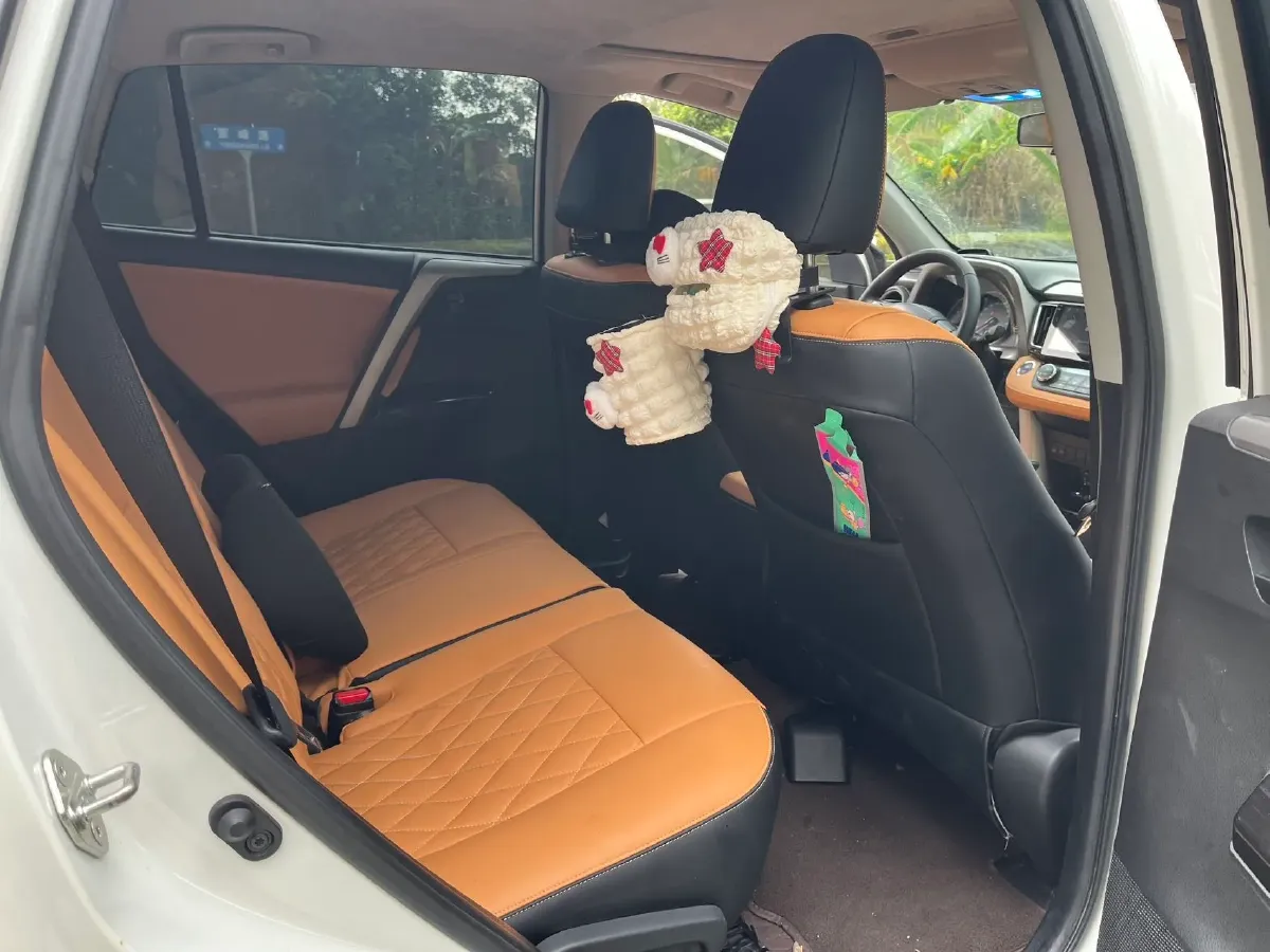 2016 Mitsubishi Outlander 2.0L 150HP L4 CVT,autocango,china used car exporter,china ev exporter,chinese used car exporter,chinese used ev exporter