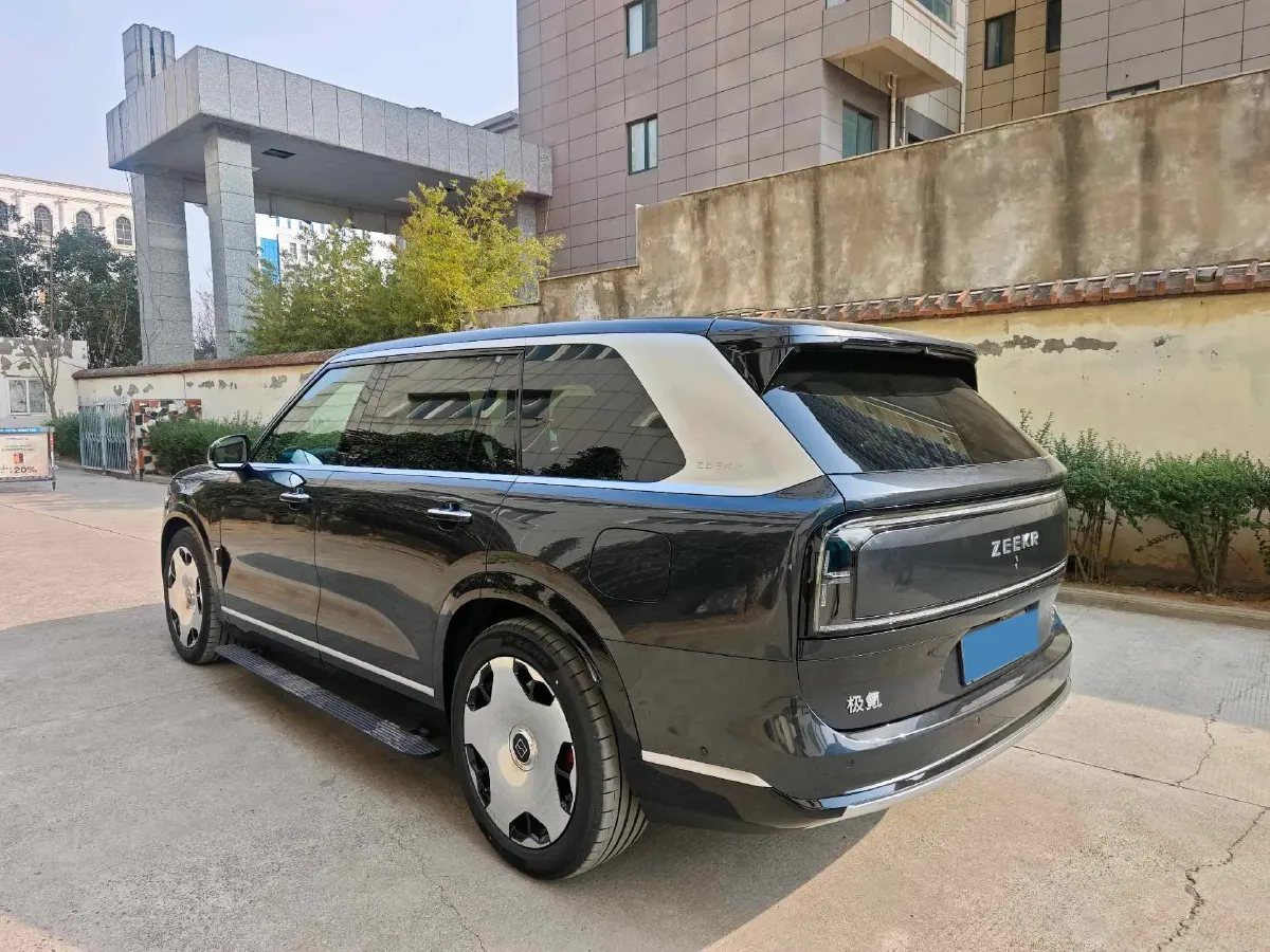 2025 Zeekr 9X 2.0T 279HP L4 1DHT PHEV,autocango,china used car exporter,china ev exporter,chinese used car exporter,chinese used ev exporter
