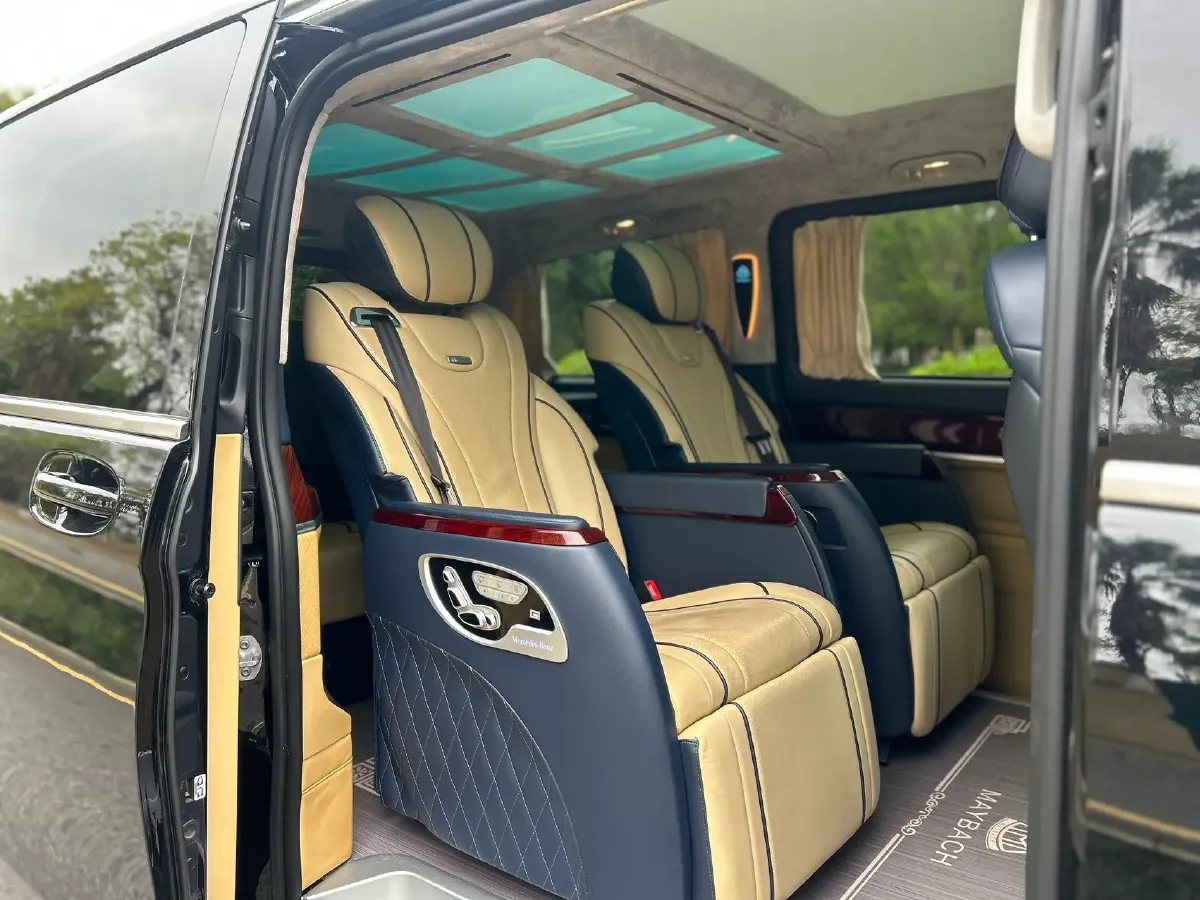 2020 Mercedes-Benz V Class 2.0T 211HP L4 9AT,autocango,china used car exporter,china ev exporter,chinese used car exporter,chinese used ev exporter