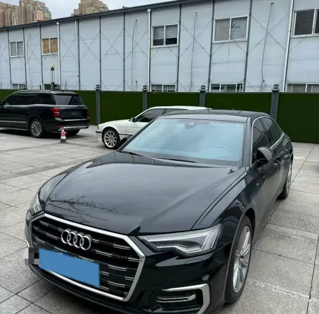 2021 Audi A6L 2.0T 224HP L4 7DCT,autocango,china used car exporter,china ev exporter,chinese used car exporter,chinese used ev exporter