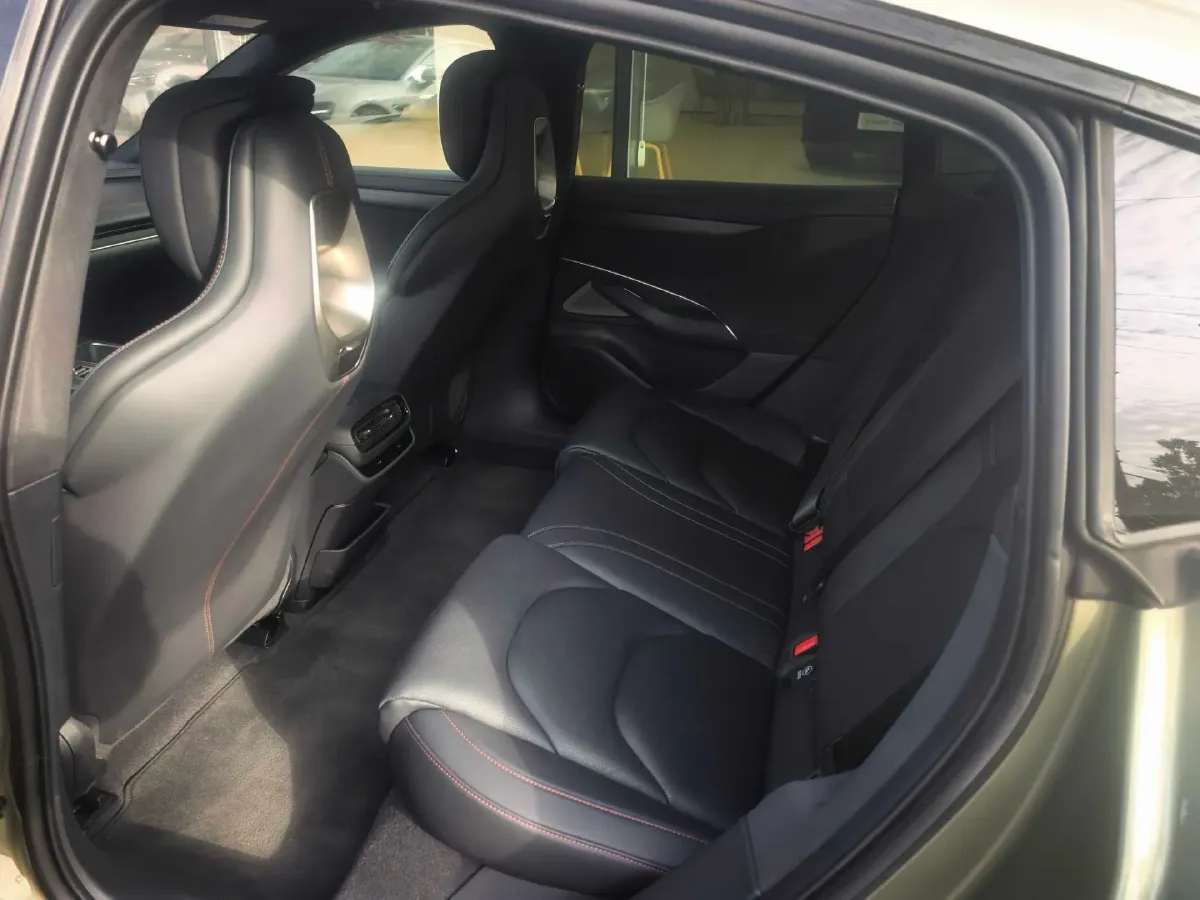 2024 MI SU7 BEV 94.3KWH,autocango,china used car exporter,china ev exporter,chinese used car exporter,chinese used ev exporter