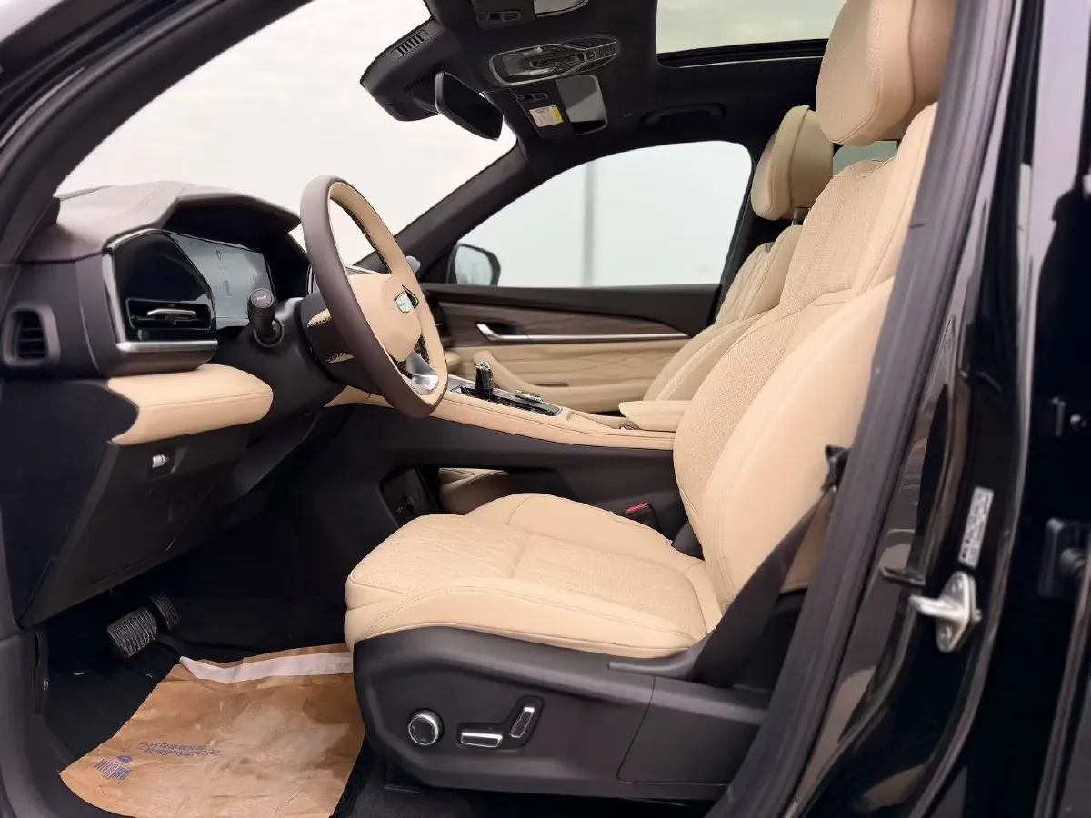 2025 Geely Monjaro 2.0T 238HP L4 8AT,autocango,china used car exporter,china ev exporter,chinese used car exporter,chinese used ev exporter