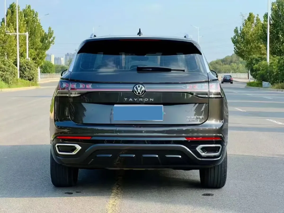 2024 Volkswagen Tayron 2.0T 220HP L4 7DCT,autocango,china used car exporter,china ev exporter,chinese used car exporter,chinese used ev exporter