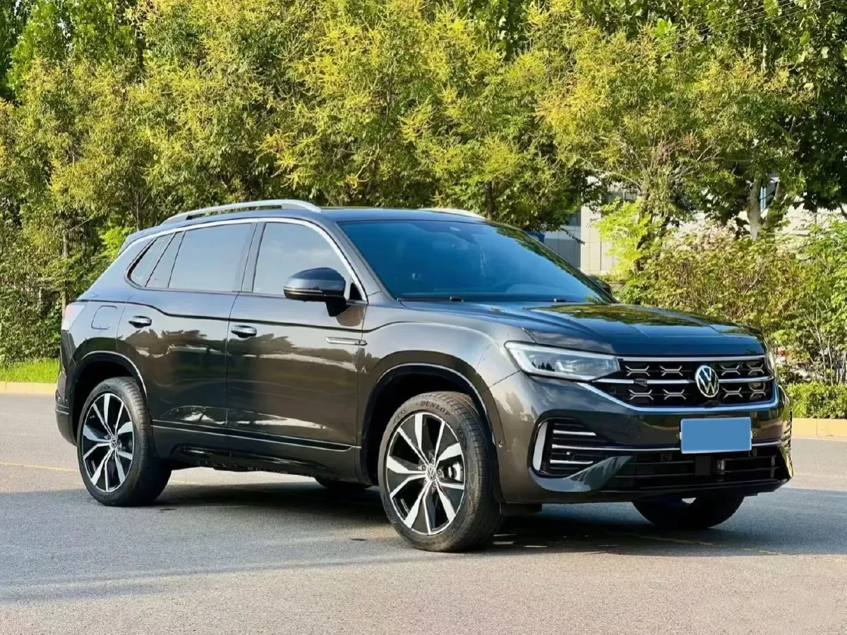 2024 Volkswagen Tayron 2.0T 220HP L4 7DCT,autocango,china used car exporter,china ev exporter,chinese used car exporter,chinese used ev exporter