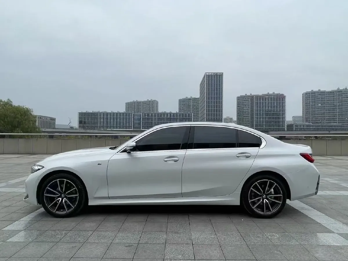 2023 BMW 3 Series 2.0T 184HP L4 8AT,autocango,china used car exporter,china ev exporter,chinese used car exporter,chinese used ev exporter